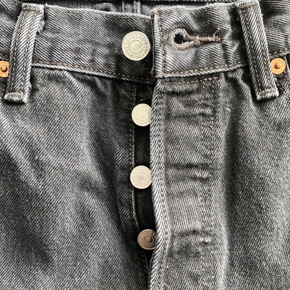 Levi’s Straight Leg Jeans - Picture 7 of 8